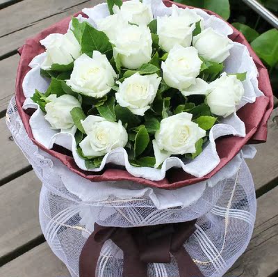西安鲜花同城速递 19枝白玫瑰花 送朋友同事舍友生日玫瑰花鲜花