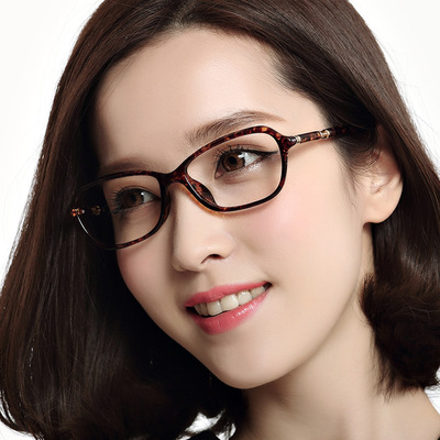 眼镜框近视女款tr90变色近视眼镜女超轻眼镜框女款优雅显瘦眼镜架