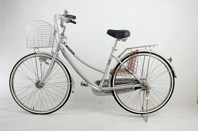 日本全新自行车，川崎牌，铝合金，内三速，感应灯。