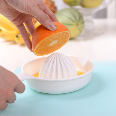 日本进口手动榨汁机橙子柠檬小型榨汁器迷你果汁器宝宝辅食果汁机