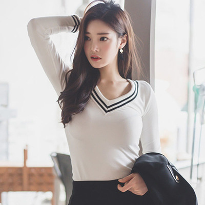 2016秋季新款长袖女T恤黑白条纹V领大码修身显瘦打底衫一件包邮