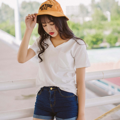 2016韩版女装 夏装时尚新款V领口袋T恤NA80830