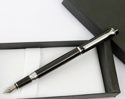 包邮 正品德国公爵P3钢笔/铱金墨水笔，学生练字钢笔礼品笔0.5