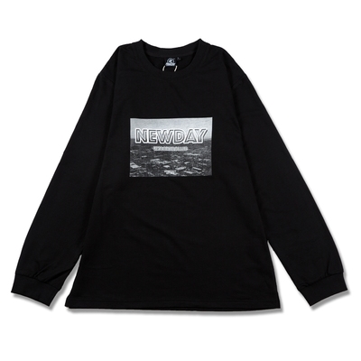 NewDay 16ss Uncontrolled CREWNECK
