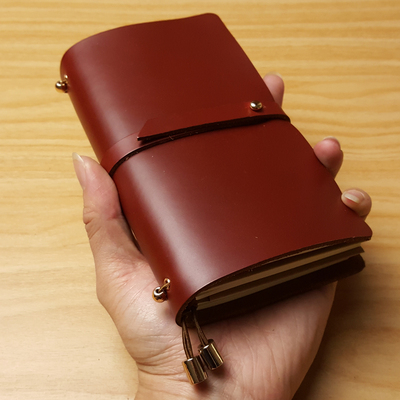 手工本子 商务旅行记事本 红棕油皮便携式真皮笔记本生活日记本