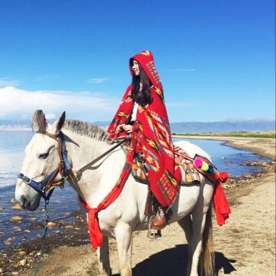 民族风披肩女加厚保暖秋冬尼泊尔印巴羊毛开叉女西藏旅游斗篷围巾