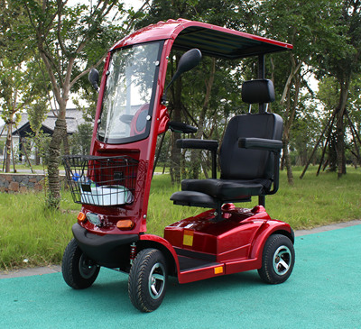 中澳合资宣龙700ES四轮老年代步车遮阳蓬电动残疾人代步车