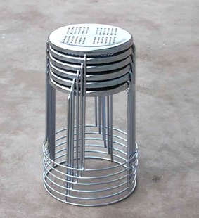 实心钢筋圆凳叠放塑料套凳创意八孔圆凳折叠凳子铁圆凳子时尚餐凳