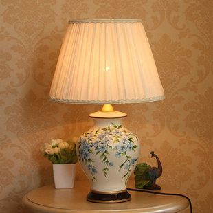 欧式创意 陶瓷台灯米白床头灯青花瓷装饰办公室阅读书房可爱文艺