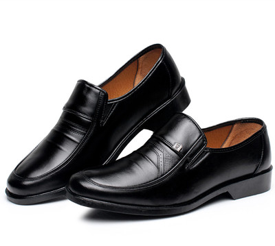 新款商务正装黑色男士皮鞋 绅士休闲牛皮男式鞋 流行韩版皮鞋男潮