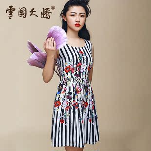 雪国天娇时尚中国风2015春夏女装新款 印花黑白条纹短袖连衣裙