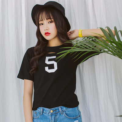 2016韩版女装 夏装时尚新款个性破洞T恤NA80610