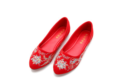 民族风中国风绣花刺绣平底平跟婚鞋新娘鞋结婚鞋红鞋