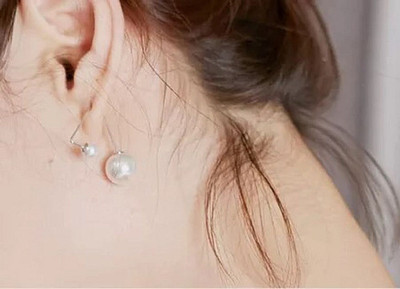 BROOKE BURKE简约百搭设计个性优雅大小珍珠镶嵌几何形耳钉耳饰