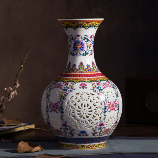 景德镇陶瓷玲珑镂空花瓶中式仿古插花瓶家居装饰工艺品摆件