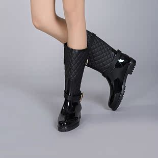 新款时尚雨靴女中筒雨鞋春秋款中筒防滑套鞋女士雨鞋中筒菱形雨鞋