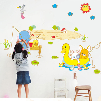 特价儿童房间卡通动物墙贴壁纸可移除幼儿园装饰墙上贴画大象钓鱼